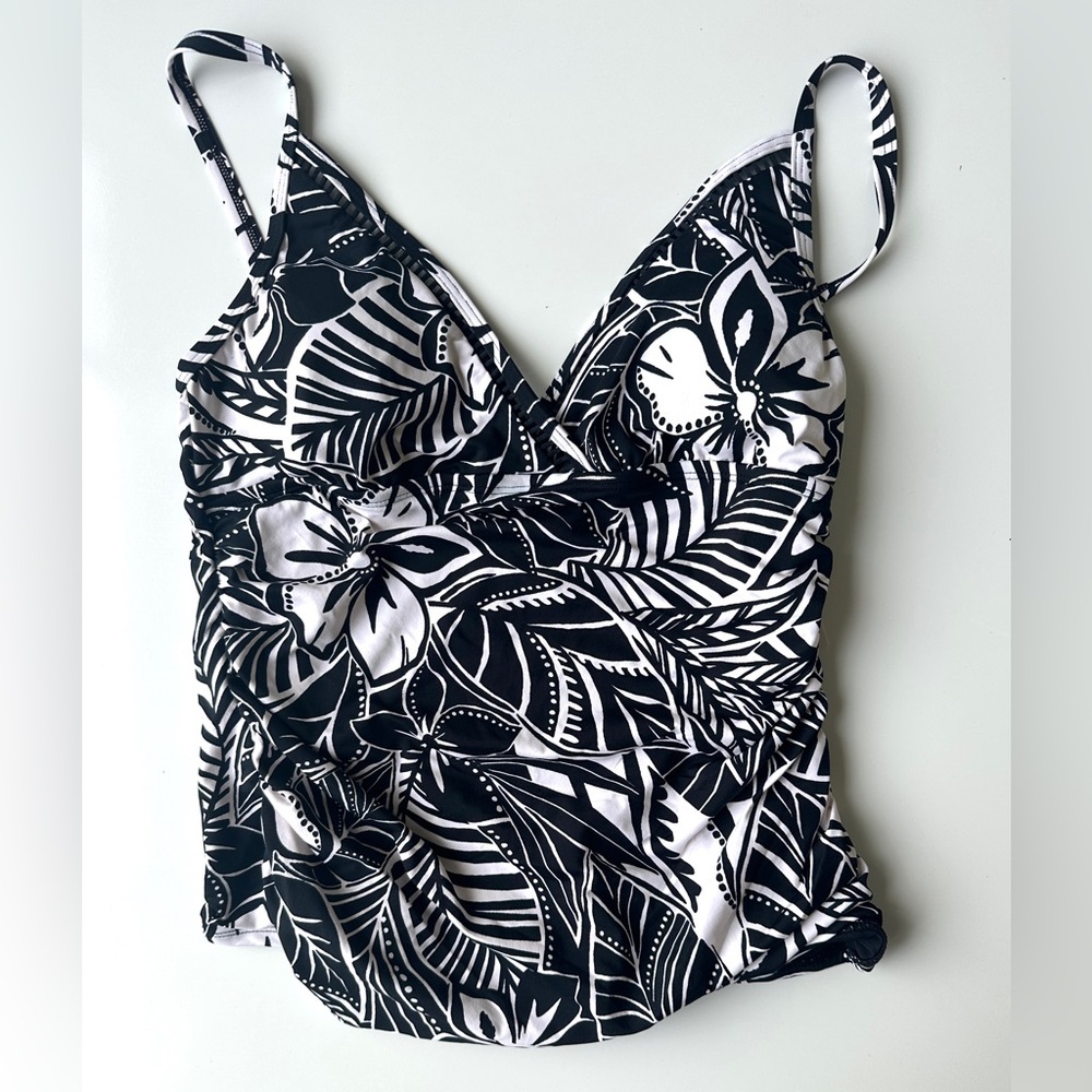 NWT Soma Bleu Rod Beattie Black White Floral Ciao Bella Tankini Swim Top Size 4 - Picture 1 of 8